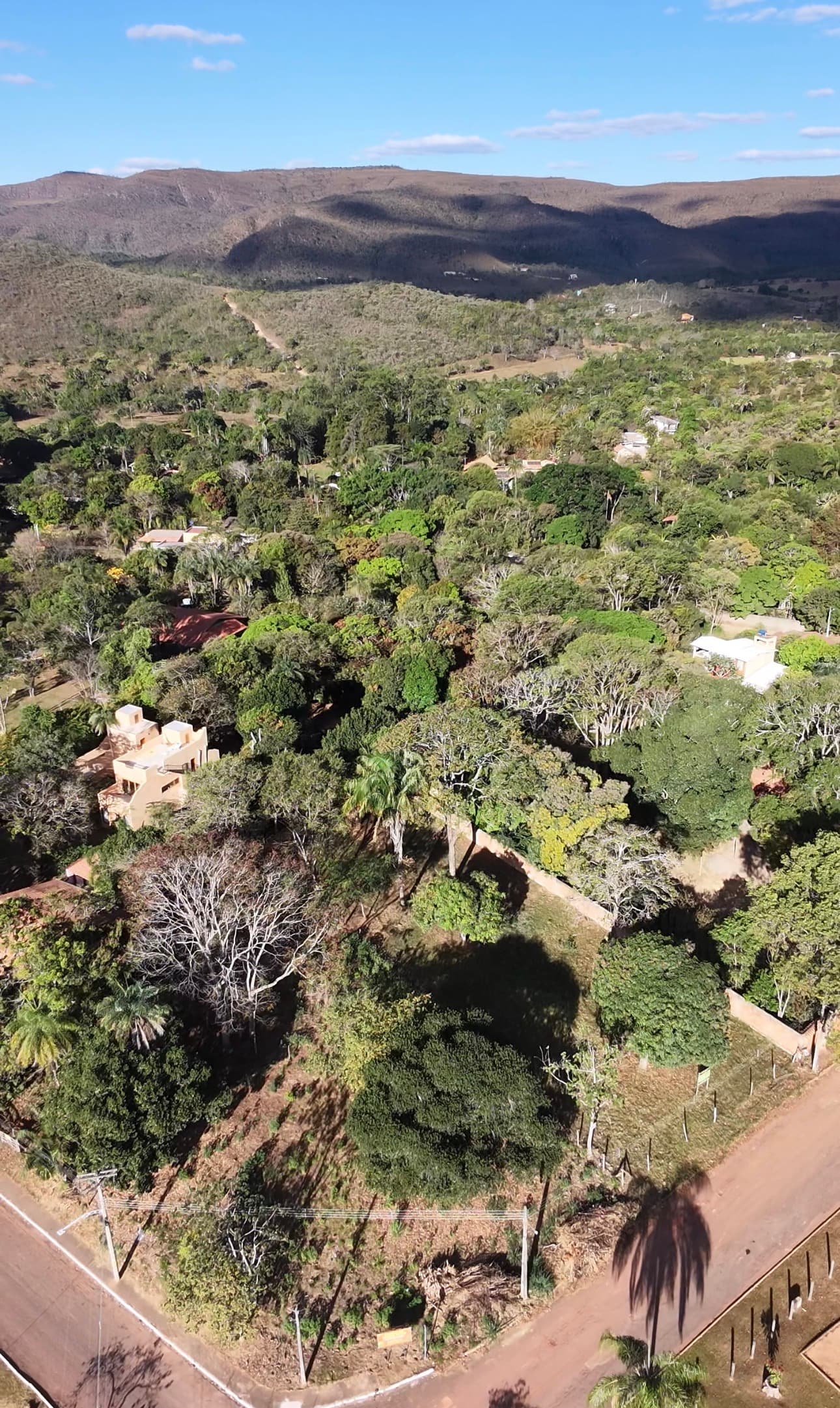 Terreno a 30m da Av. Ary Valadão - Imagem 1